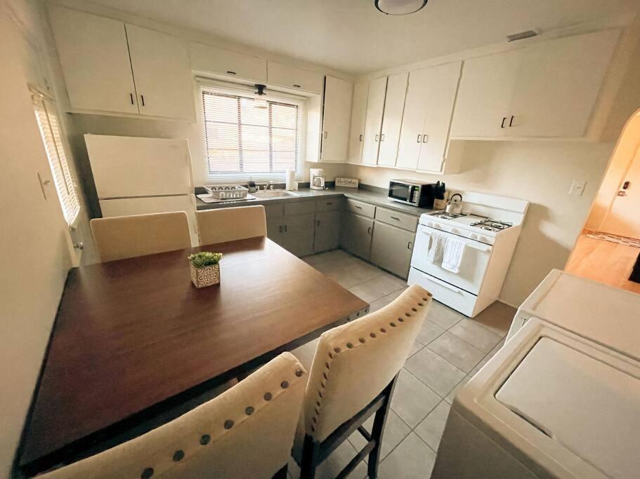Pet Friendly! Private Casita In Nob Hill Villa Albuquerque Exterior foto